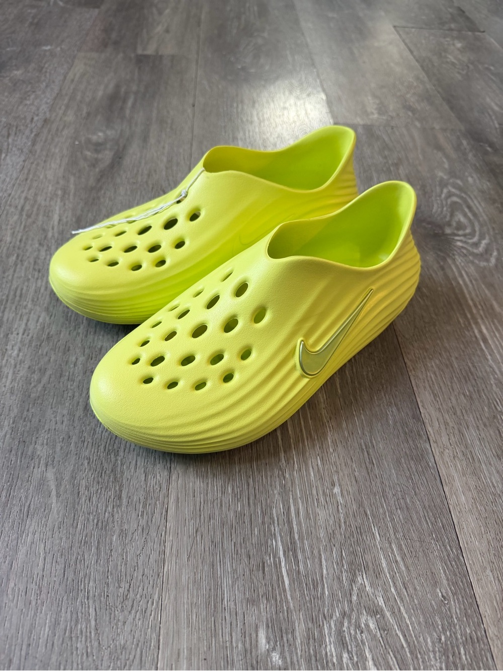 Nike ReactX Rejuven8 Barely Volt HV5062-700 Women’s Size 10